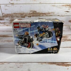 LEGO Super Heroes: Black Widow & Captain America Motorcycles (76260) Box Crushed